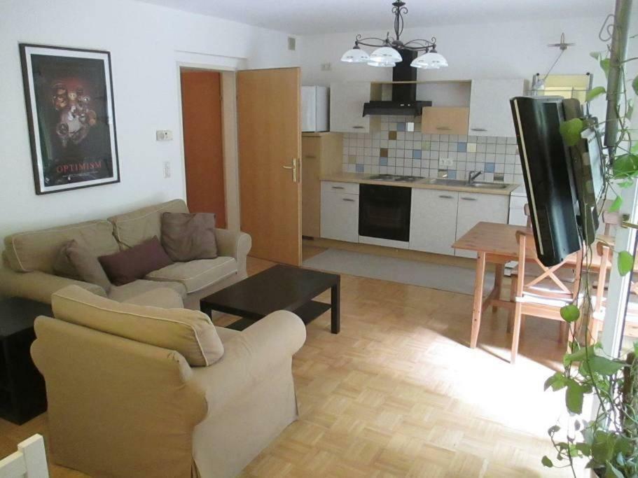 Relaxing Terrace Apartment In Lively Area Вена Экстерьер фото