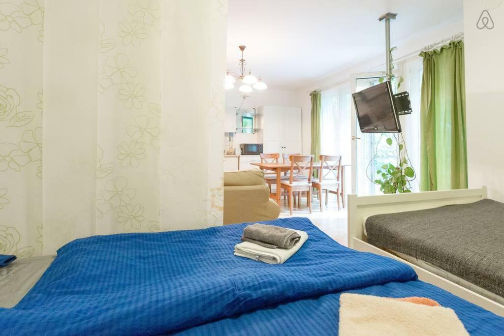 Relaxing Terrace Apartment In Lively Area Вена Экстерьер фото